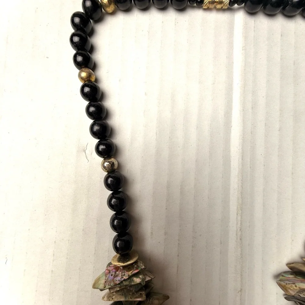 Handmade Abalone Shell Pendant‎ Necklace Black Beaded Beads 24” Beachy Boho